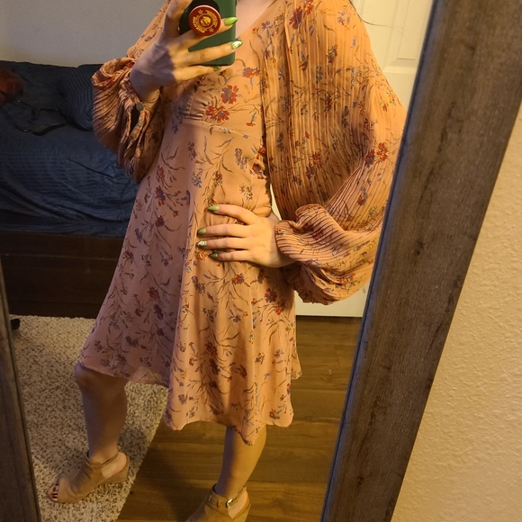 Urban Outfitters Puff sleeve floral open ba… - Picture 15 of 15